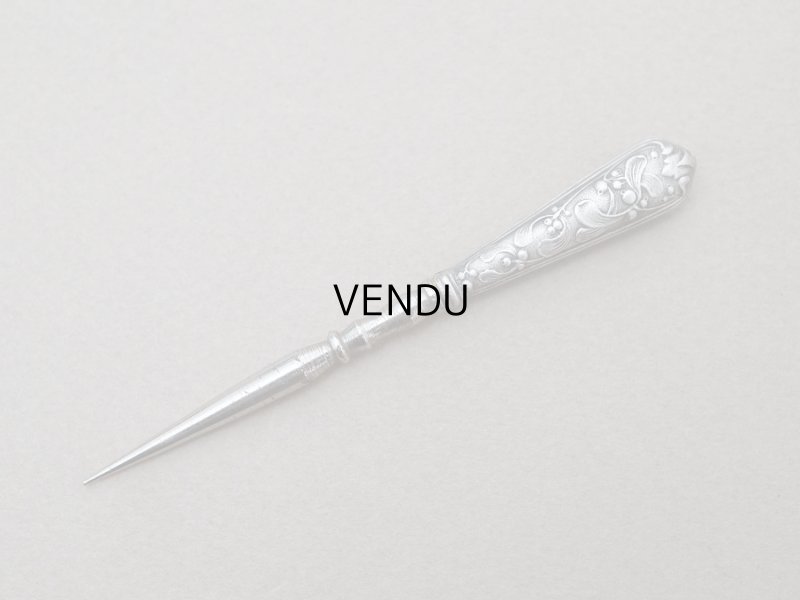 画像13: アンティーク ヤドリギの裁縫道具セット 