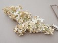 画像2: アンティーク ライラックの大きな布花 エクリュ ラベル付き (2)