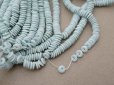画像2: アンティーク ゼラチン製  スフレスパンコール  アクアブルー 4mm COL 19 (2)