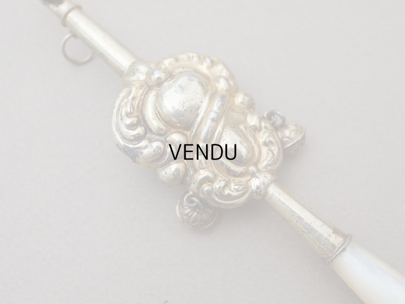 画像8: ＊蚤の市＊19世紀 アンティーク ラトル ゴールドコーティング シルバー製  マザーオブパール