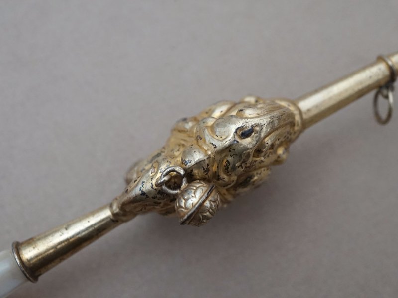 画像11: ＊蚤の市＊19世紀 アンティーク ラトル ゴールドコーティング シルバー製  マザーオブパール