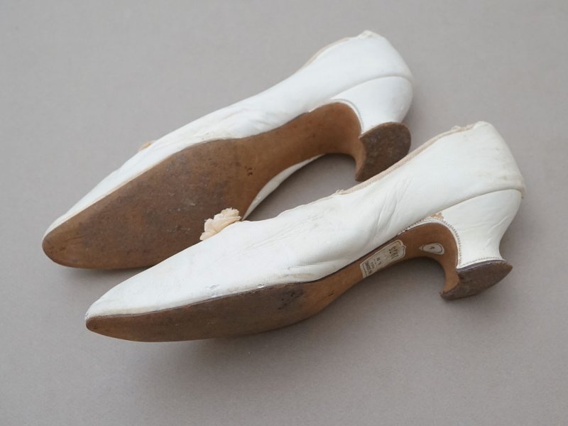 画像6: ＊蚤の市＊アンティーク ウエディングシューズ ルーブル百貨店