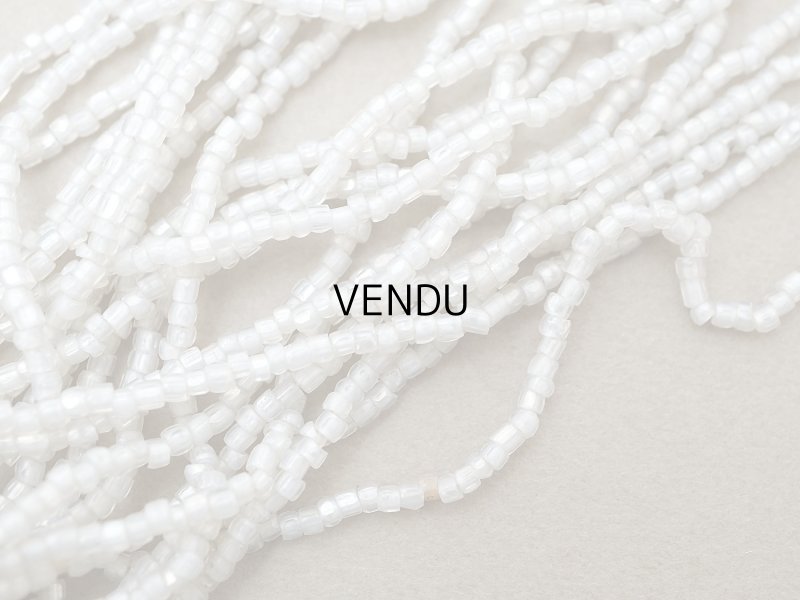 画像4: アンティーク シードビーズ クリア＆ホワイト カット入り ラスター加工 ガラス製 