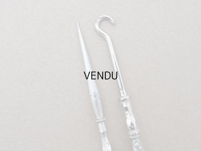 画像5: 1900年頃 アンティーク ヤドリギ シルバー製 小さな目打ち＆かぎ針のセット  