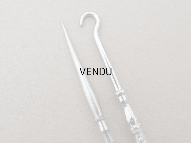 画像3: 1900年頃 アンティーク ヤドリギ シルバー製 小さな目打ち＆かぎ針のセット  