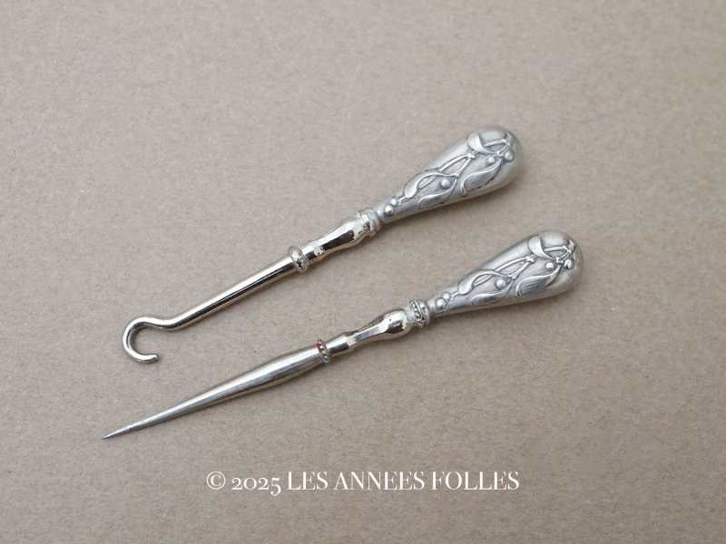 画像1: 1900年頃 アンティーク ヤドリギ シルバー製 小さな目打ち＆かぎ針のセット  