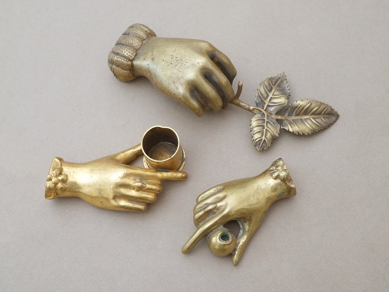 画像9: アンティーク ペンスタンド  ハンドモチーフ ブロンズ製