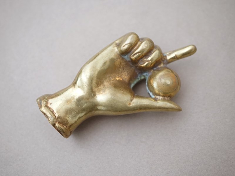 画像7: アンティーク ペンスタンド  ハンドモチーフ ブロンズ製