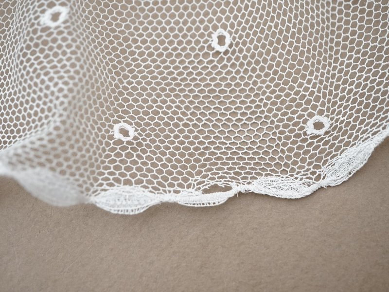 画像5: アンティーク 幅広 フリルレース オフホワイト ドット刺繍入り チュールレース 2.5m 幅11.5cm 