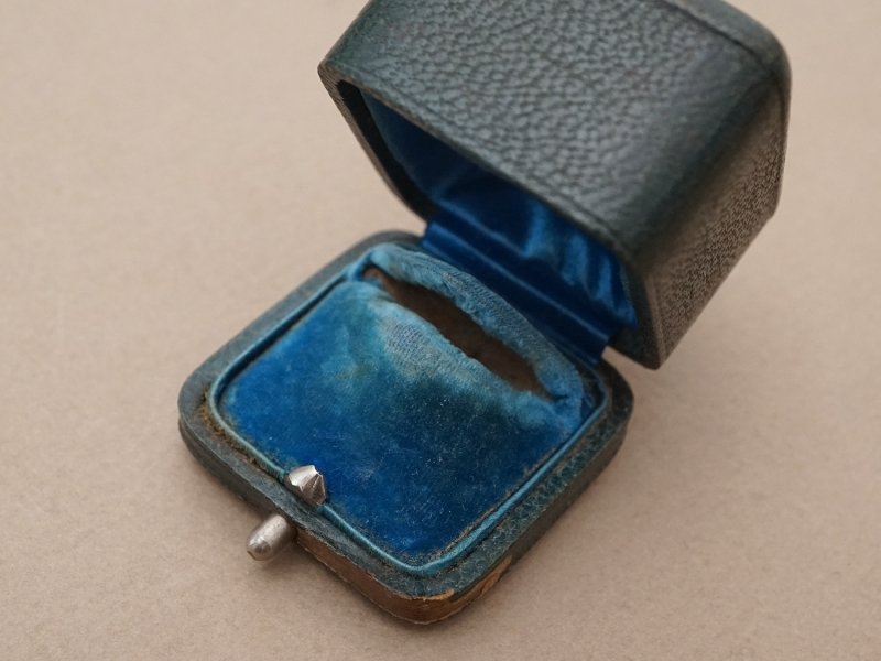 画像5: 19世紀 アンティーク 本革製 リングボックス イニシャル 【MC】 ジュエリーボックス