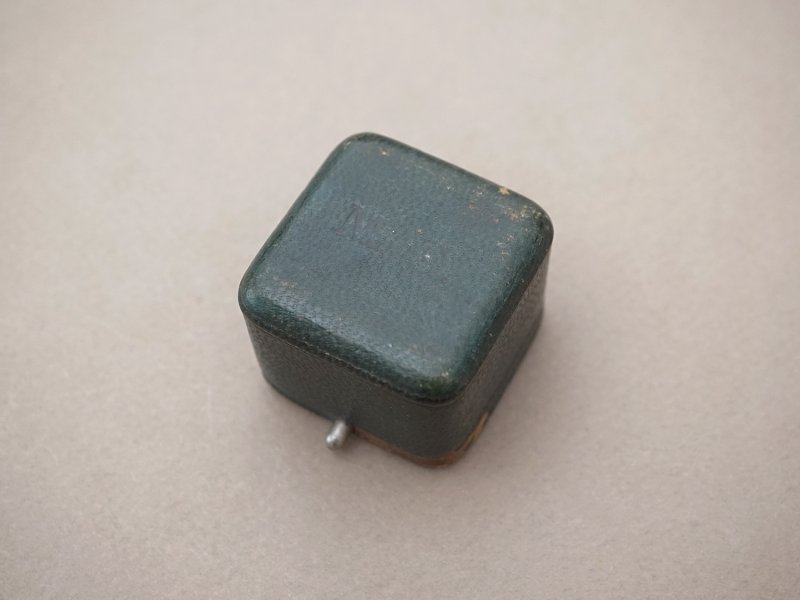 画像7: 19世紀 アンティーク 本革製 リングボックス イニシャル 【MC】 ジュエリーボックス