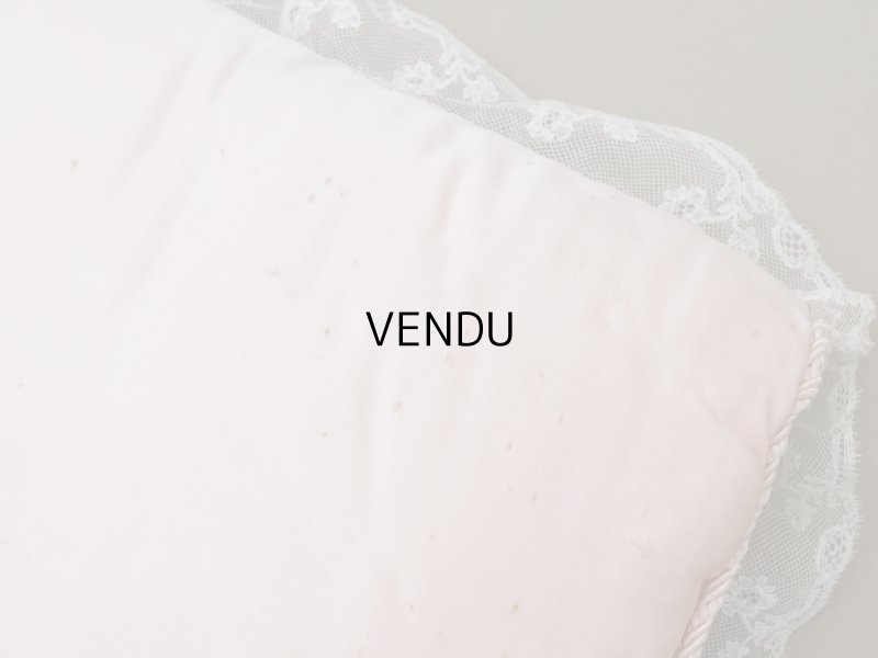 画像19: アンティーク ハンキーケース モノグラム＆草花のホワイトワーク ハンカチ用ポシェット シルクサテン＆レース 