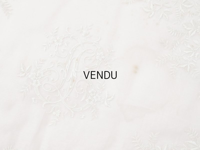 画像6: アンティーク ハンキーケース モノグラム＆草花のホワイトワーク ハンカチ用ポシェット シルクサテン＆レース 