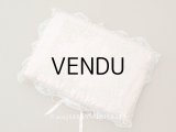 アンティーク ハンキーケース モノグラム＆草花のホワイトワーク ハンカチ用ポシェット シルクサテン＆レース 