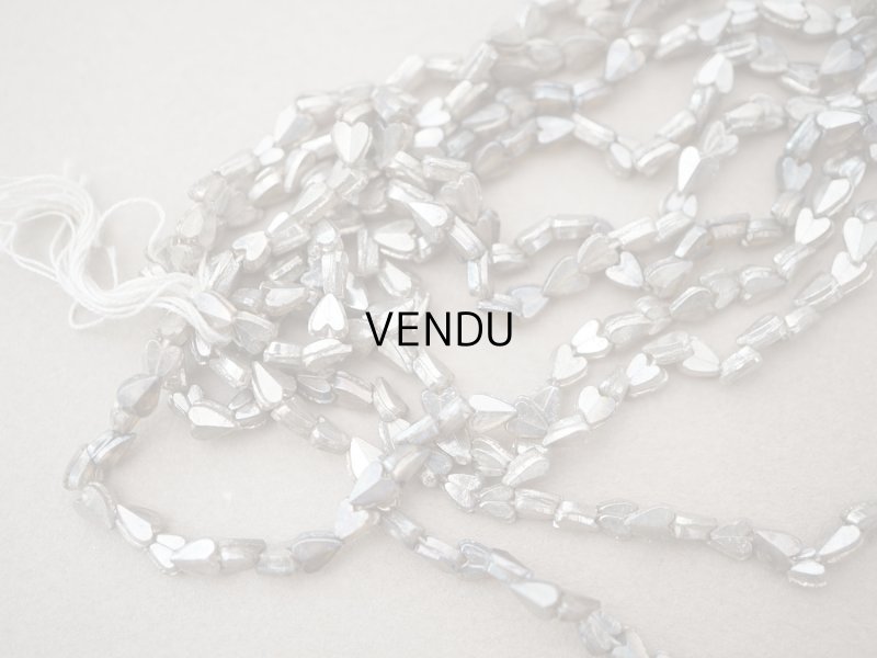 画像8: アンティーク 極小 ハート型 ガラスビーズ シルバー色 4.5×3.75mm 約140ピース