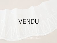 1900年頃 アンティーク 幅広レース ホワイトワーク 花刺繍 22cm幅 