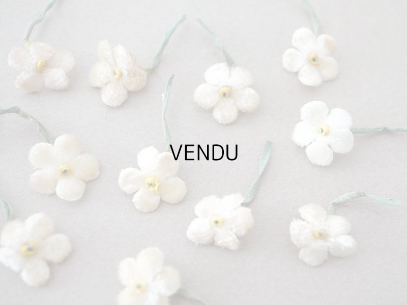 画像3: アンティーク 勿忘草 ベルベットの布花  アイボリー 13ピースのセット 14mm