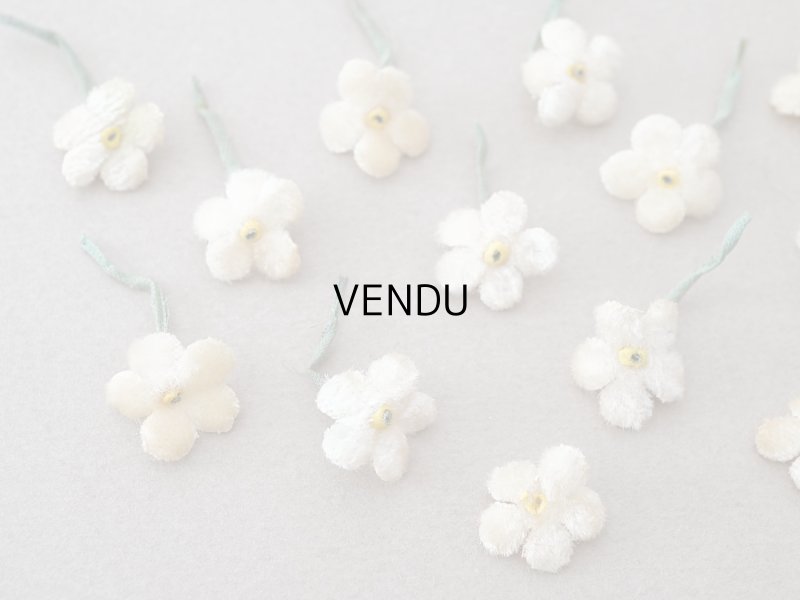 画像7: アンティーク 勿忘草 ベルベットの布花  アイボリー 13ピースのセット 14mm