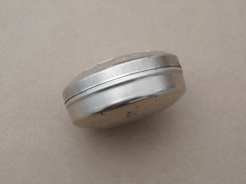 画像14: 1900年頃 アンティーク コンフィズリーのメタル缶 - AU FIDELE BERGER VICHY -