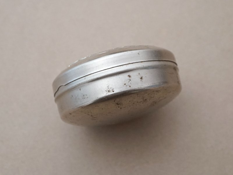 画像8: 1900年頃 アンティーク コンフィズリーのメタル缶 - AU FIDELE BERGER VICHY -