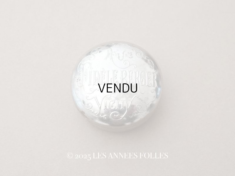 画像1: 1900年頃 アンティーク コンフィズリーのメタル缶 - AU FIDELE BERGER VICHY -