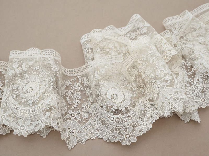 画像16: 【セール対象外】【クーポン対象外】19世紀末  アンティーク 幅広14〜15cm ポワンドローズ ニードルレース 3.4m ポワンドガーズ『ポワン・ド・ガーズ』『ポワン・ド・ローズ』 