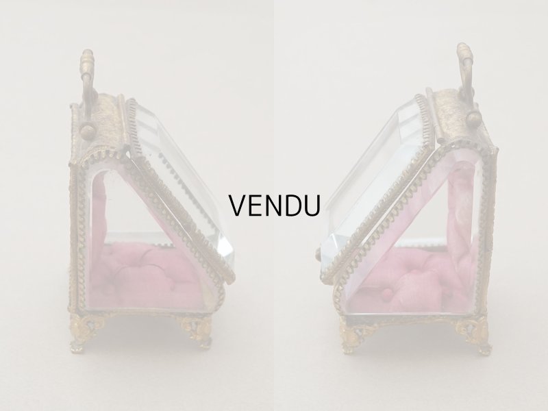 画像4: アンティーク 懐中時計 & ジュエリーボックス ワインレッドのシルク製クッション