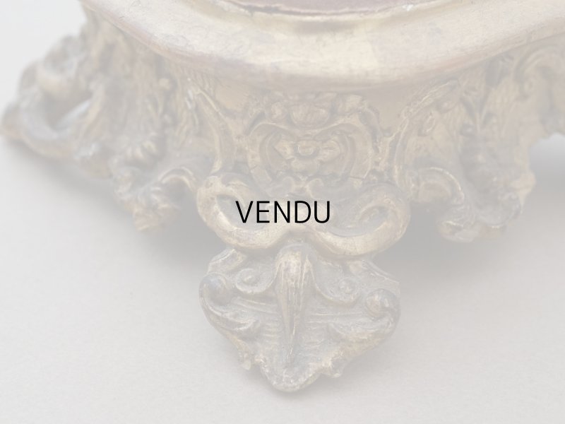 画像9: 19世紀 アンティーク ロカイユ装飾の台座 チョコレートブラウンのベルベット