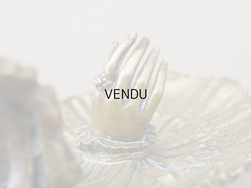 画像8: 19世紀末 アンティーク トレイ ハンドモチーフ レースカフス付き ブロンズ製 小物入れ 