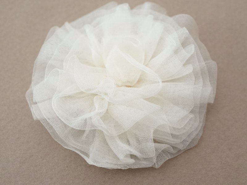 画像3: アンティーク シルクシフォン 薔薇の布花 オフホワイト