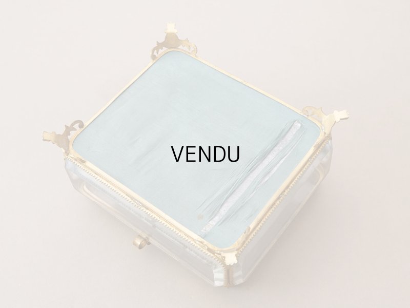 画像19: 19世紀中頃 アンティーク 大きなジュエリーケース スモーキーブルーのシルククッション 20.2×17.5cm
