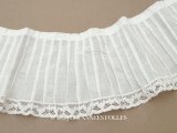アンティーク 幅広 ドレスの裾 プリーツ入り 手編みのレース付 1.9m 18cm幅 コットン製