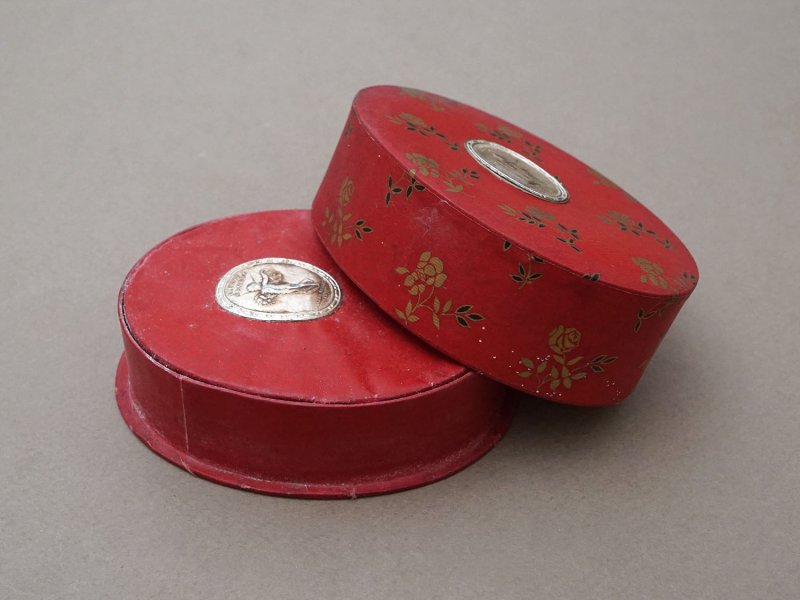 画像7: 未使用 アンティーク 天使のパウダーボックス FLEURS D'AMOUR - ROGER&GALLET PARIS -