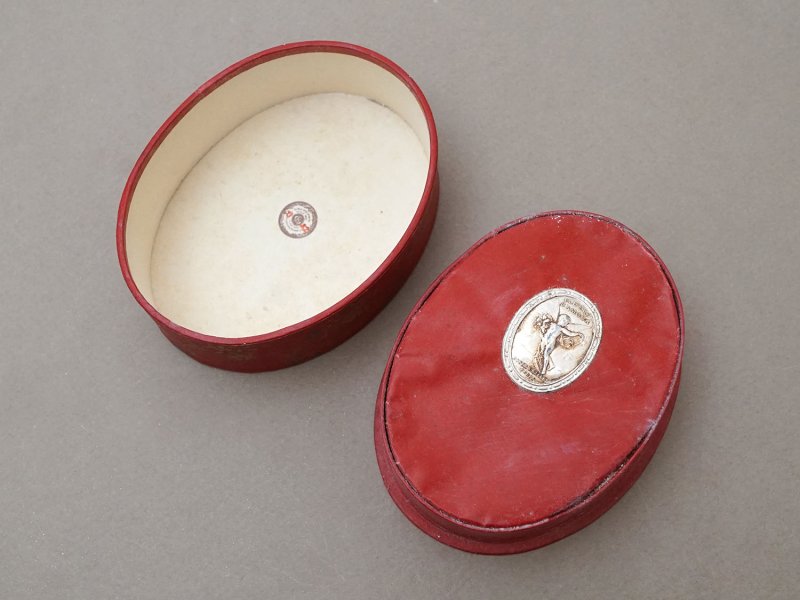 画像5: 未使用 アンティーク 天使のパウダーボックス FLEURS D'AMOUR - ROGER&GALLET PARIS -