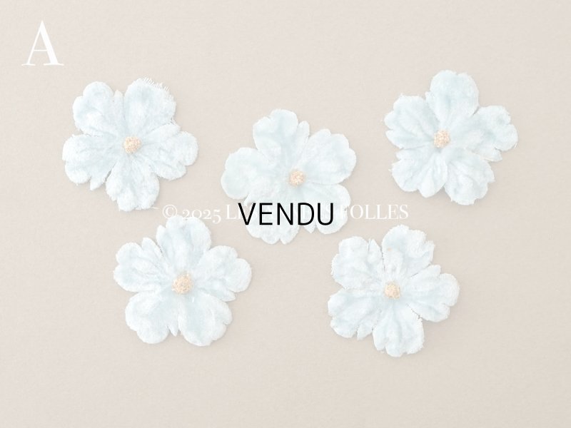 画像2: アンティーク 布花材料 ベルベットの花びら 花芯付き 5ピースのセット 約4cm 布花 アイスブルー