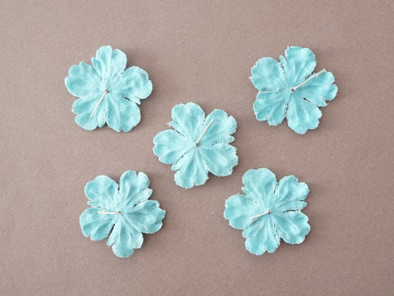 画像7: アンティーク 布花材料 ベルベットの花びら 花芯付き 5ピースのセット 約4cm 布花 スカイブルー