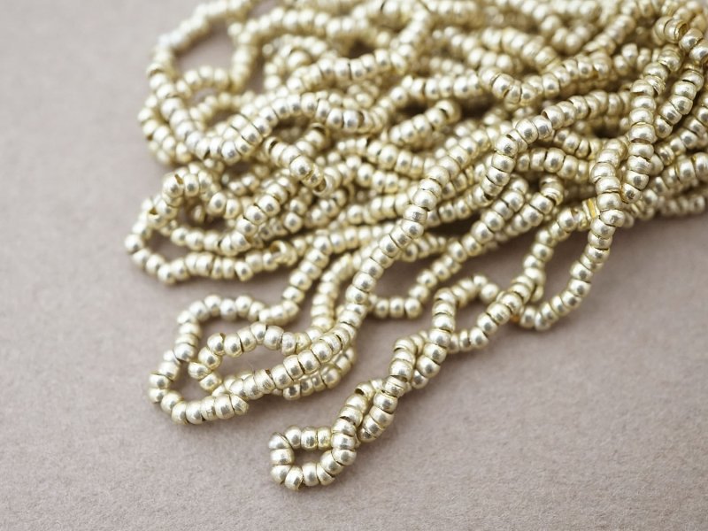 画像5: アンティーク 極小 メタルビーズ 丸 シャンパンゴールド メタル製 ビーズ A.M. 6