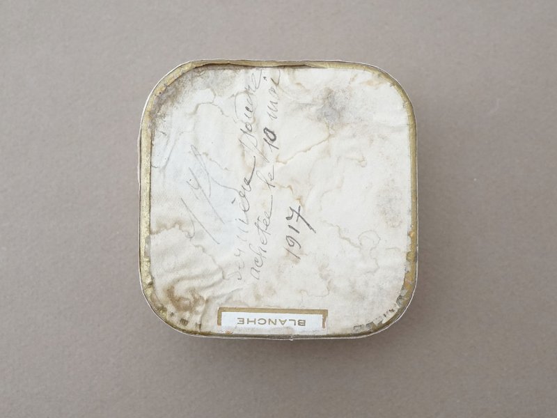 画像10: アンティーク パウダーボックス VELOUTE BOUQUET D'OEILLETS CARNATION - ROGER & GALLET PARIS -