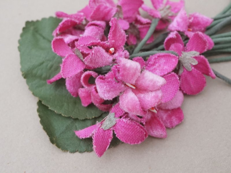 画像4: アンティーク ベルベットの菫の布花 ピンク