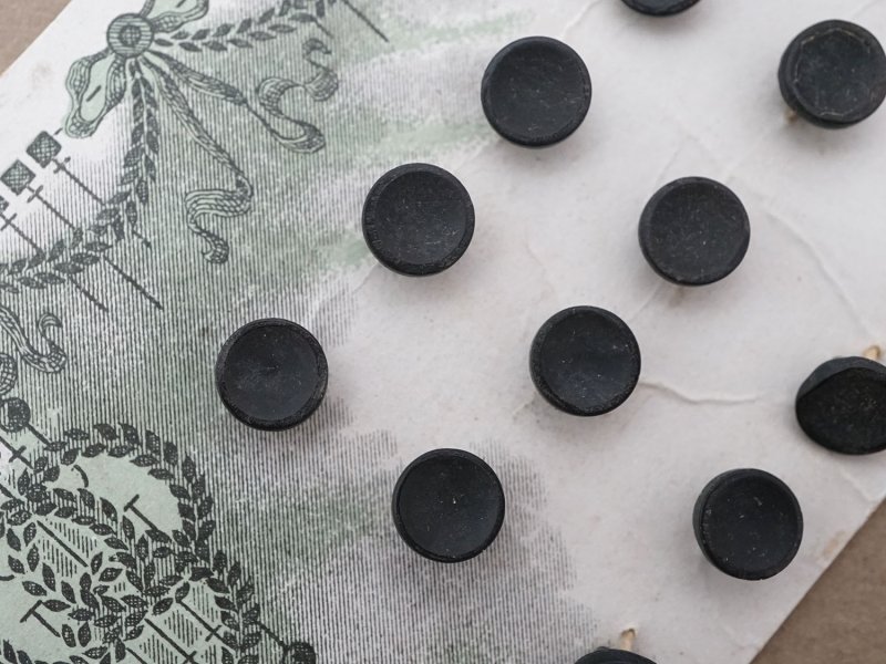 画像4: アンティーク ドール用 ボタン 7mm 木製 11ピースのセット 黒