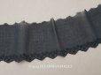 画像1: アンティーク 花刺繍入り スカラップレース コットンオーガンジー 黒 9.3cm幅 (1)