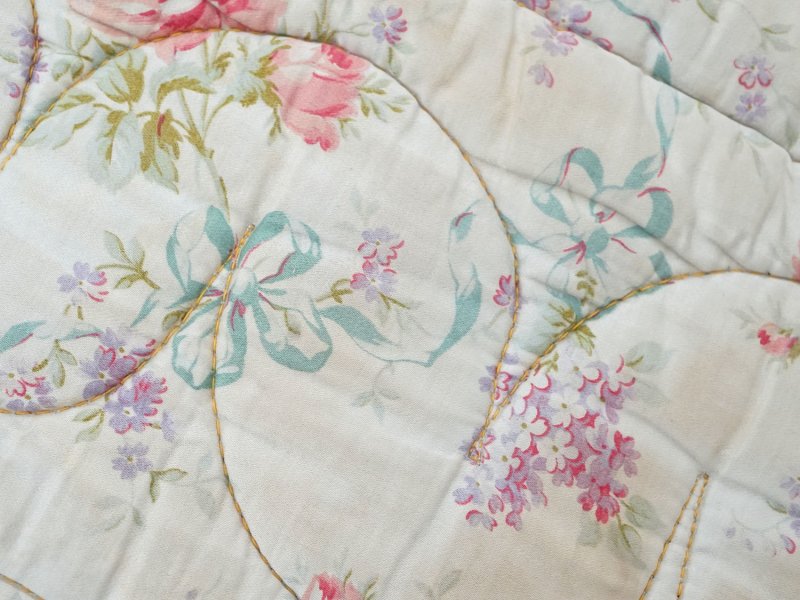 画像7: アンティーク シルク製 ベッドカバー ピンクの薔薇＆ブルーのリボン 118×170cm