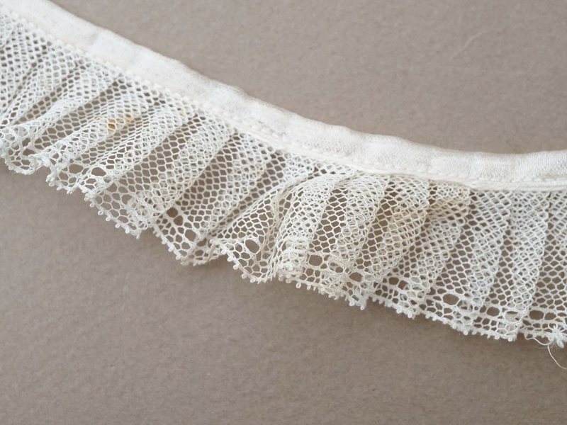 画像5: アンティーク チュールレースのプリーツリボン パウダーピンク＆オフホワイト 113cm 3cm幅 