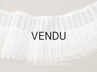 アンティーク 幅広 ドレスの裾  2段のプリーツ入り レース付 1.86m 24cm幅 コットンオーガンジー