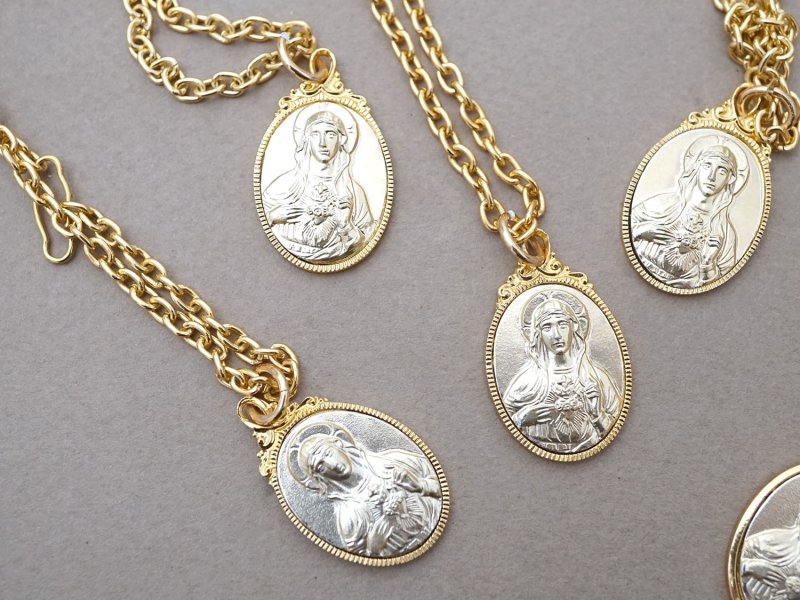 画像7: ヴィンテージ *蚤の市セット* 未使用 メダイユのペンダント 14点セット