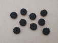 画像2: 19世紀末 アンティーク 花モチーフ 編み込みボタン 黒 9ピースのセット 10mm  (2)
