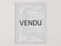 【15周年セール対象外】1907年 アンティーク ジュエラー用 什器のカタログ - SIEGEL & Cie -