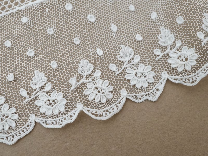 画像4: 19世紀 未使用 アンティーク アランソンレース 花模様 3.3m 6cm幅 ニードルレース