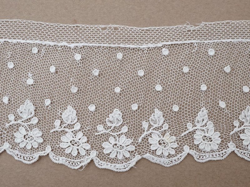 画像10: 19世紀 未使用 アンティーク アランソンレース 花模様 3.3m 6cm幅 ニードルレース