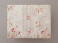 画像2: 【15周年セール対象外】1900年頃 アンティーク 薔薇模様&水色のリボン カルトナージュボックス  (2)